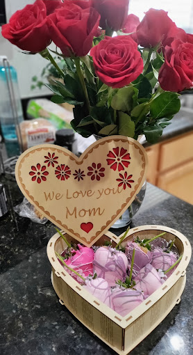 Engraved wooden heart gift box with a Mother's Day message
